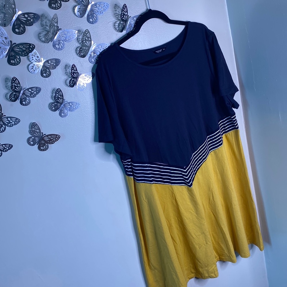 Plus SHEIN Curve Color block Swing Dress